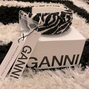 Ganni black & white beaded headband NWT